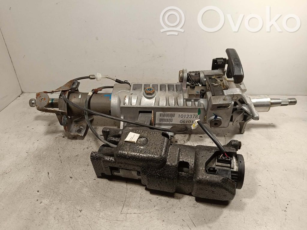 Nissan Navara D40 Vairo rato ašis 