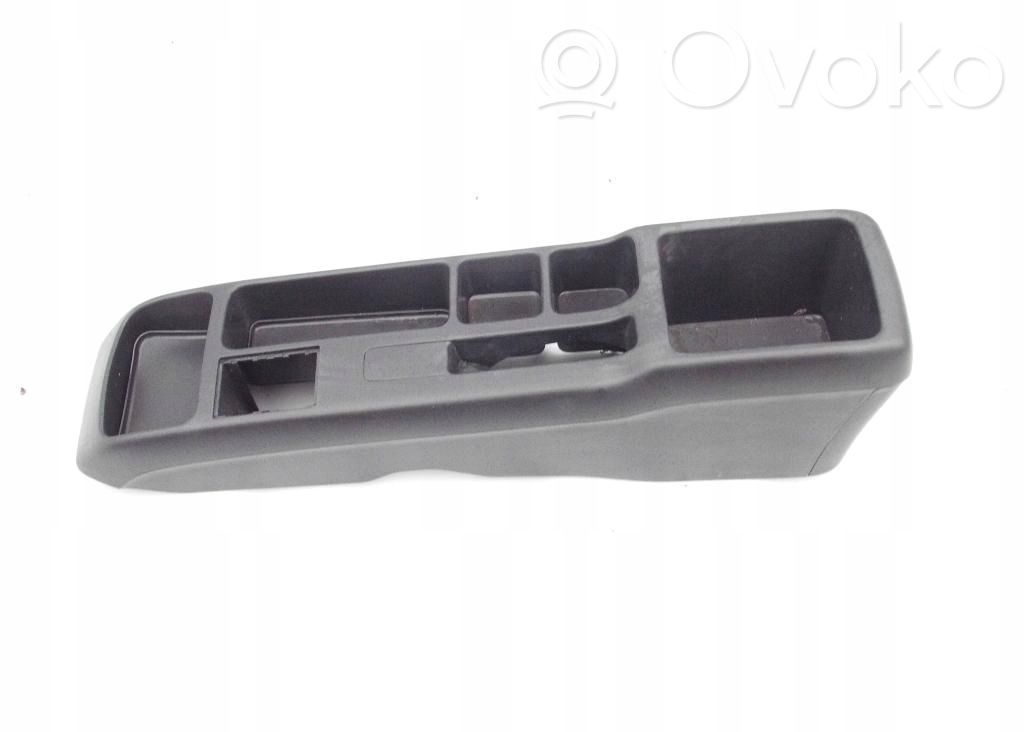 Toyota Corolla Verso E121 Center console 