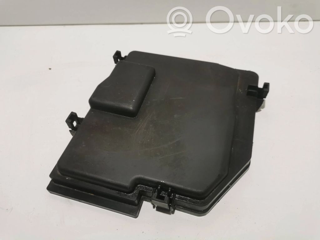 Honda Civic Tapa de caja de fusibles 