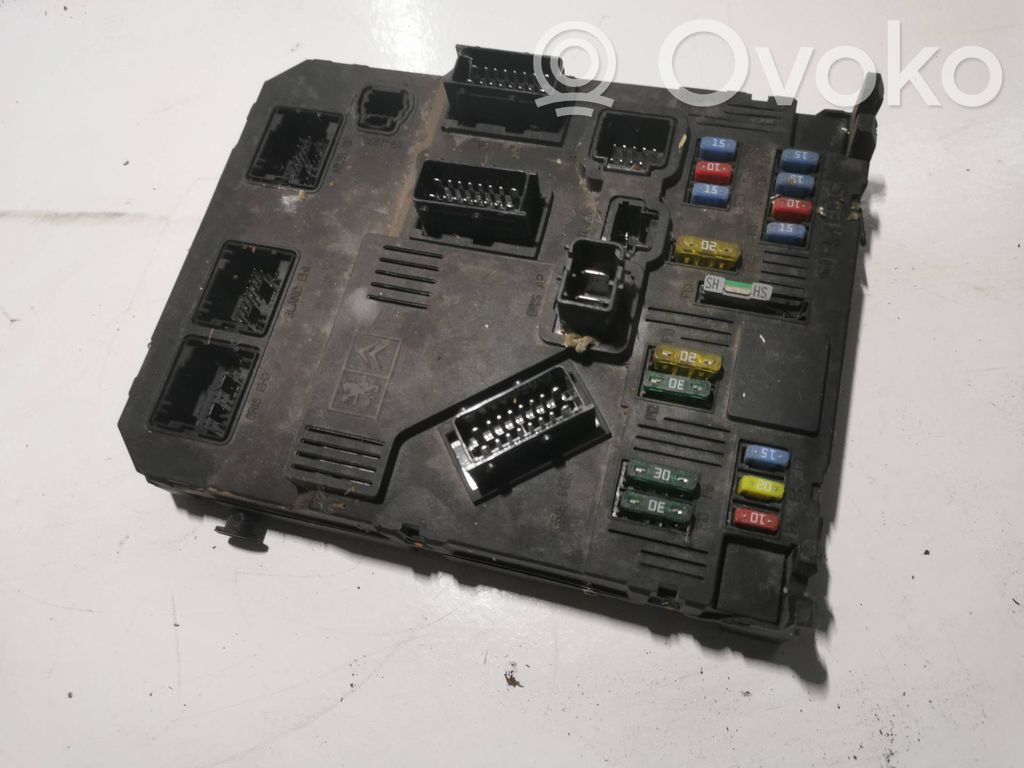 Fuse module   9655221180,S120104600K,BSIS0300