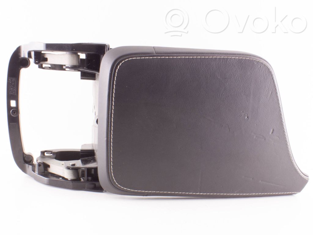 Volvo XC90 Armrest 