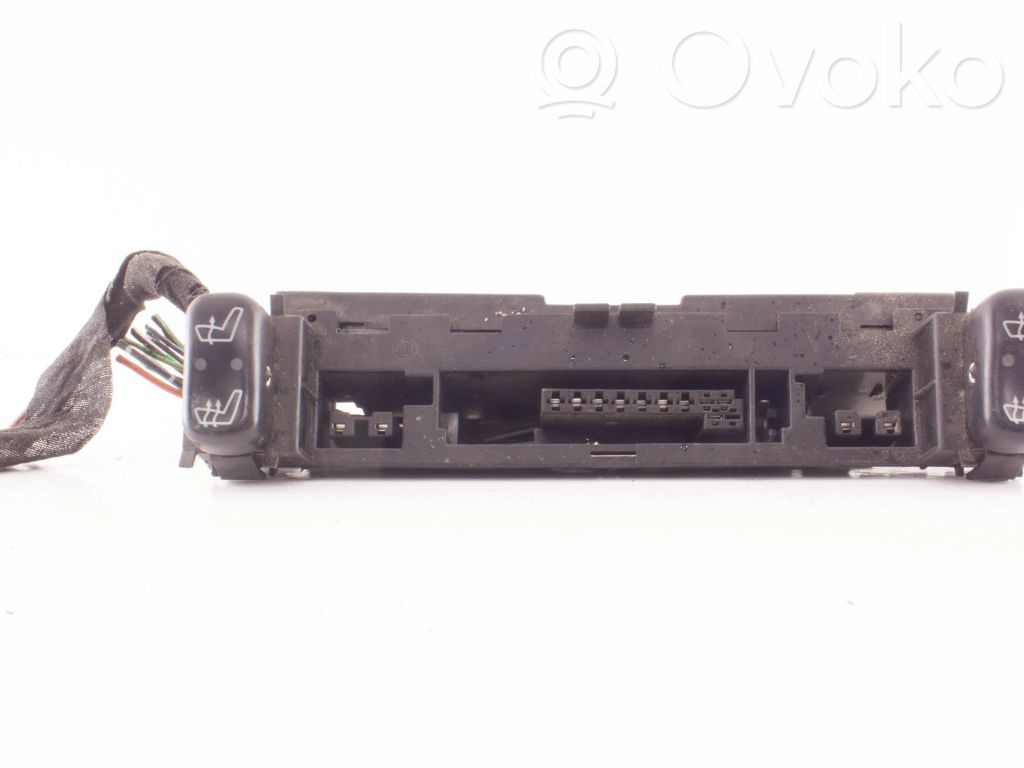 Mercedes-Benz E W210 Seat heating switch 