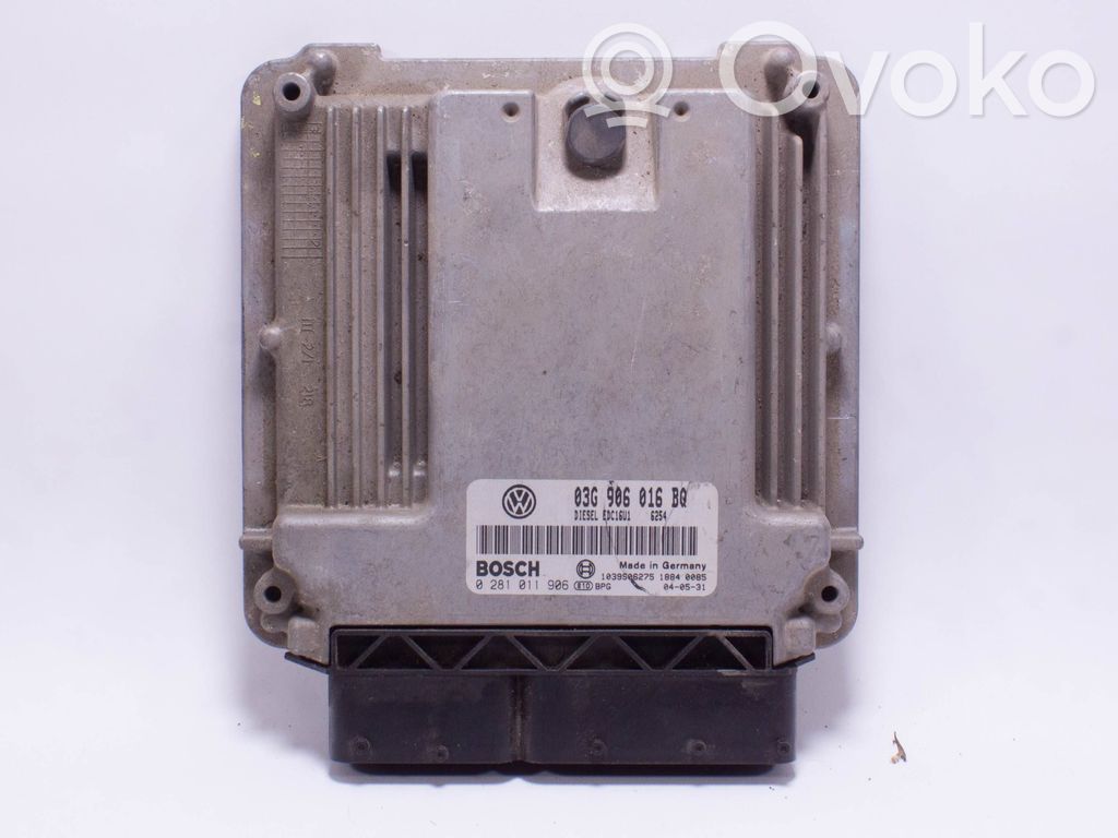 Volkswagen Touran I Engine control unit/module 