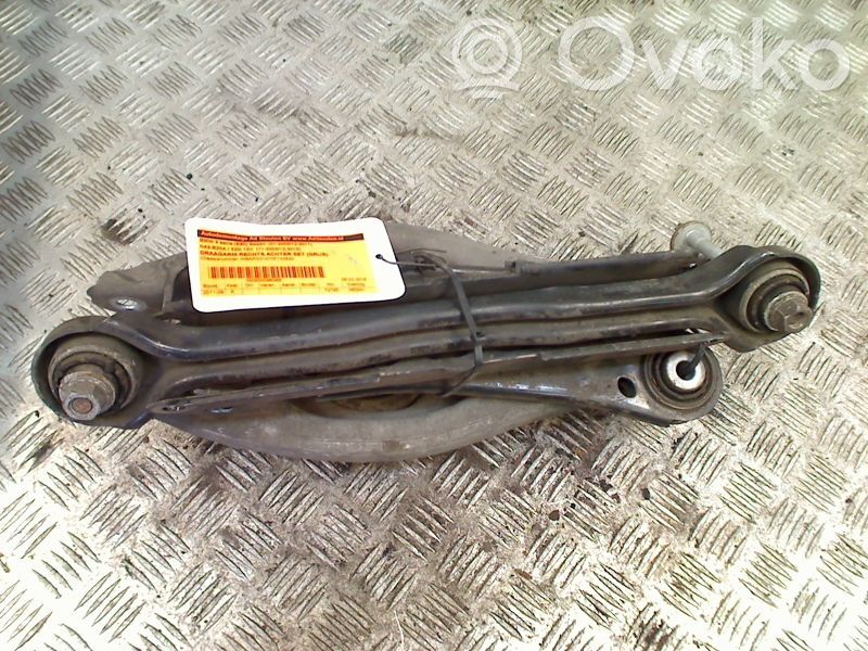 Brazo de suspensión trasero