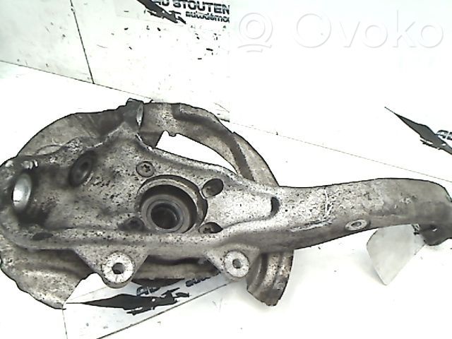 Front wheel hub spindle knuckle