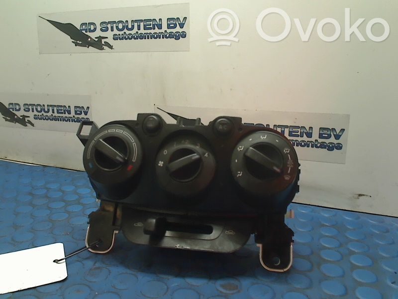 Mazda 2 Climate control unit 
