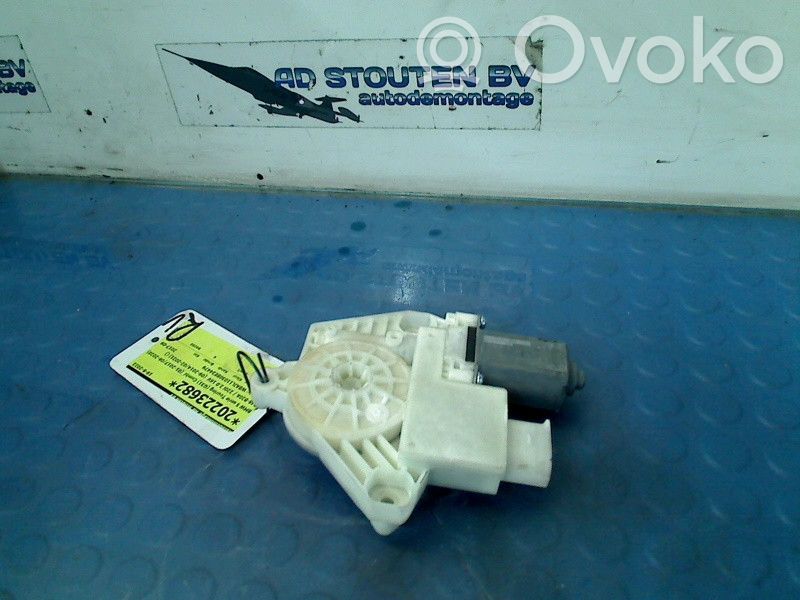 BMW 5 G30 G31 G38 Motorino alzacristalli della portiera anteriore 