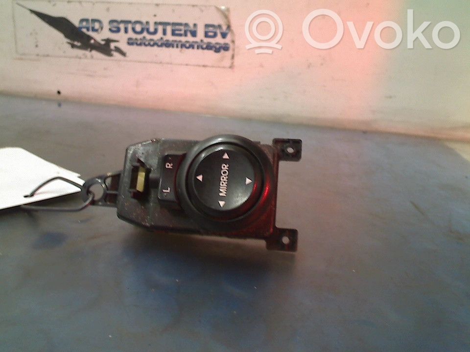 Hyundai i20 (PB PBT) Bouton de commutateur rétroviseur latéral 
