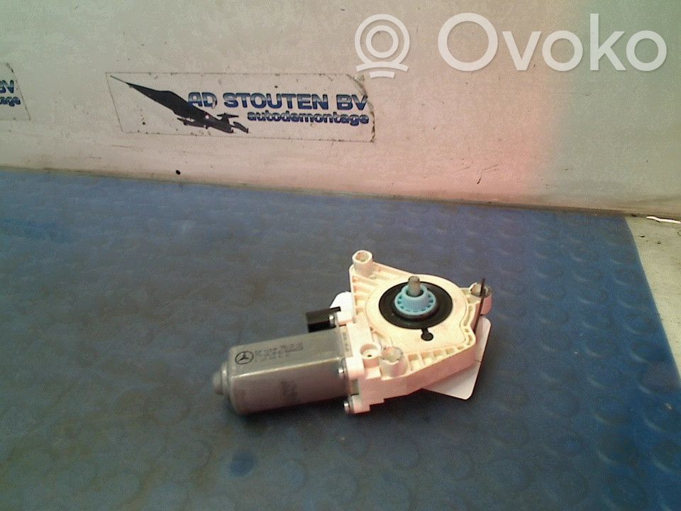 Mercedes-Benz B W245 Silnik regulatora szyby drzwi przednich 