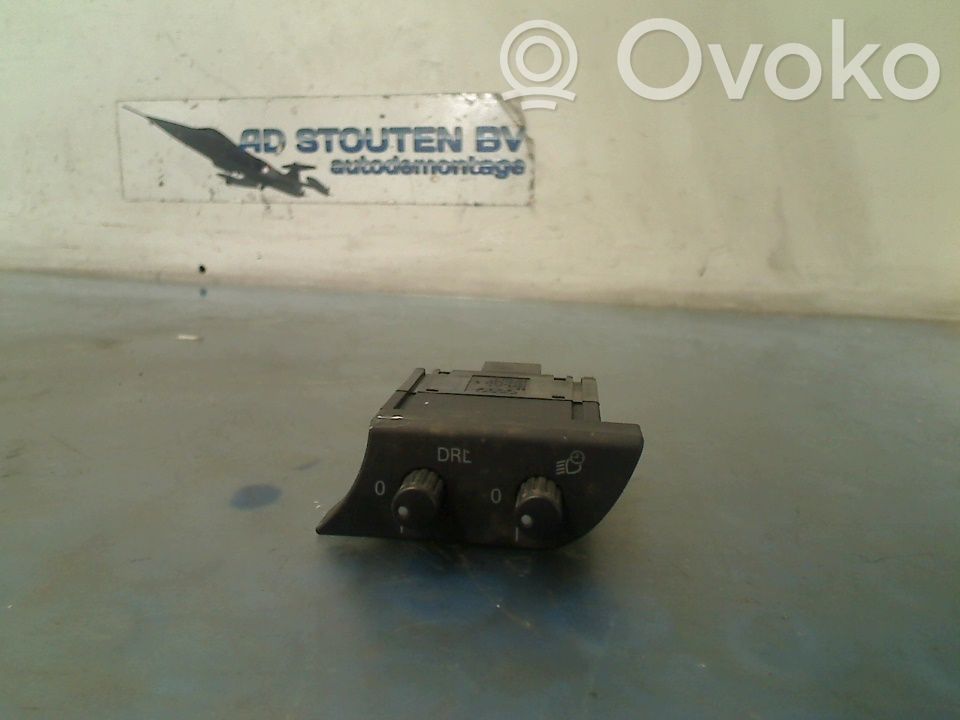 Audi A4 S4 B7 8E 8H Autres commutateurs / boutons / leviers
