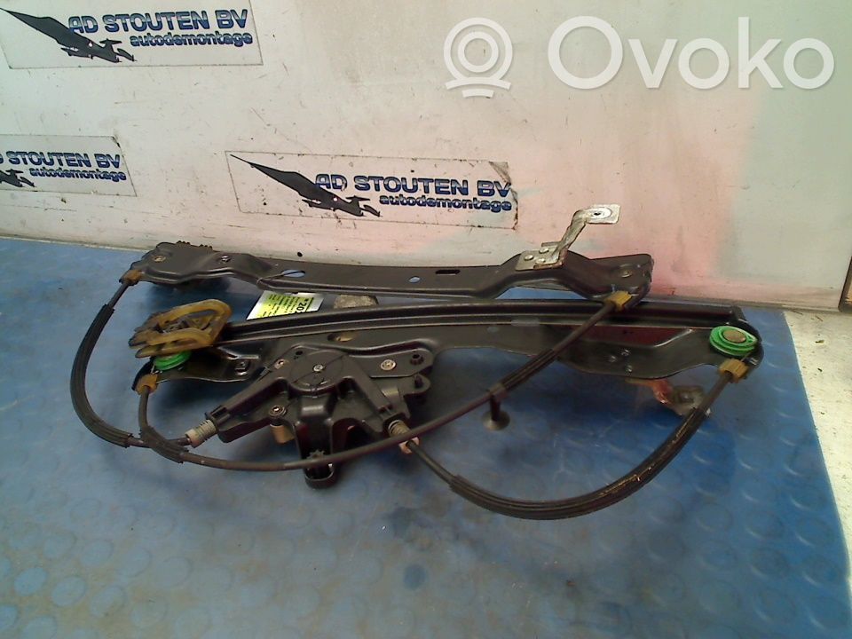 Ford Focus Front window lifting mechanism without motor 