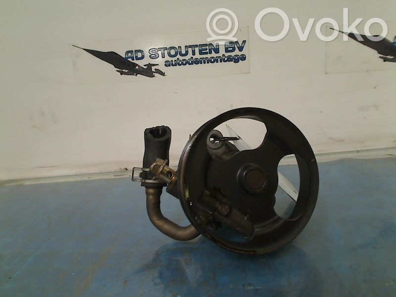 Mazda MX-3 Ohjaustehostimen pumppu 