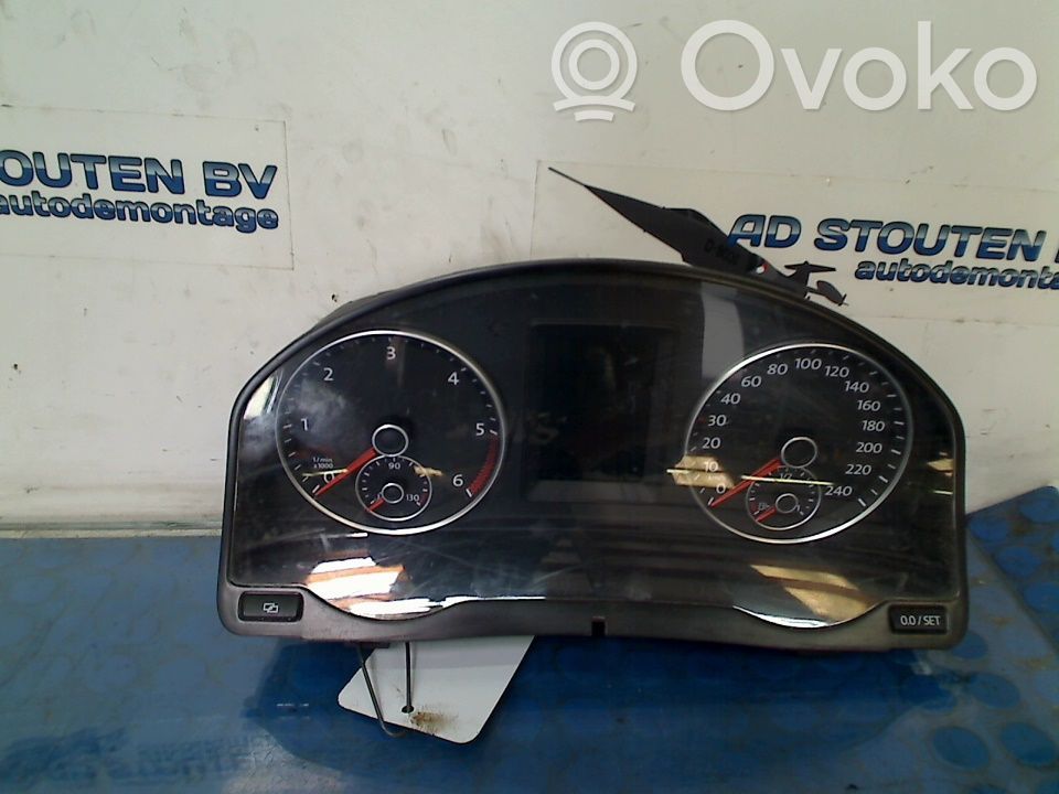 Volkswagen Jetta V Vitezometru (grup de instrumente) 