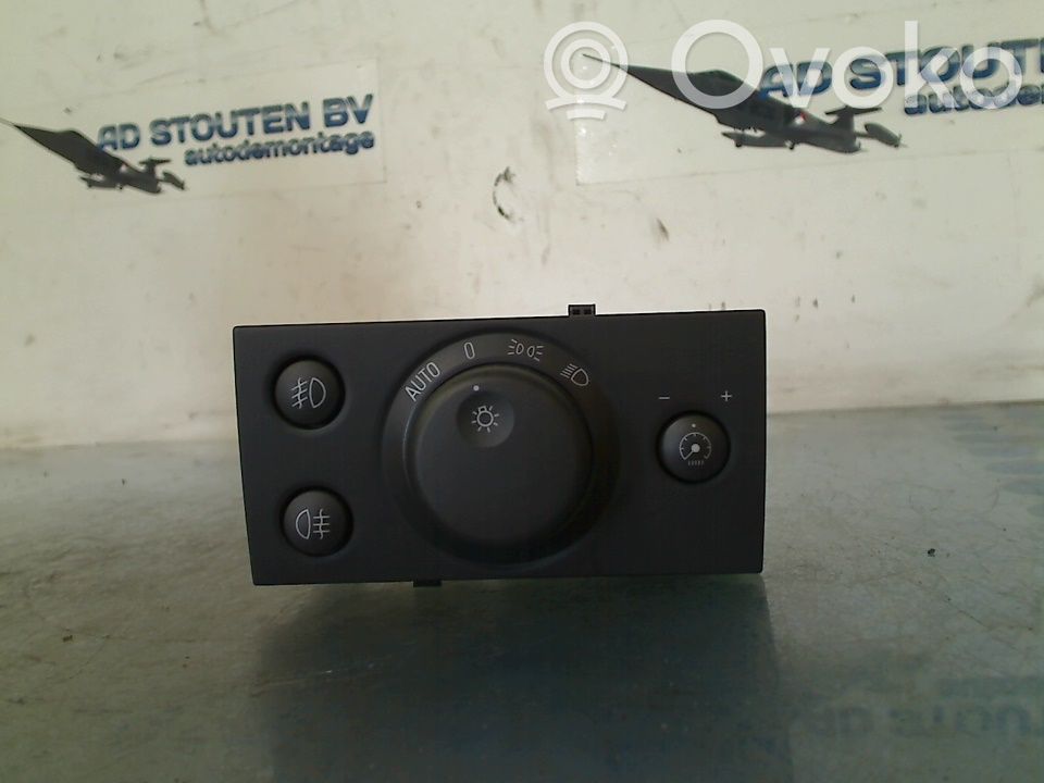 Interruptor de luz   13177070,13177070,13177070