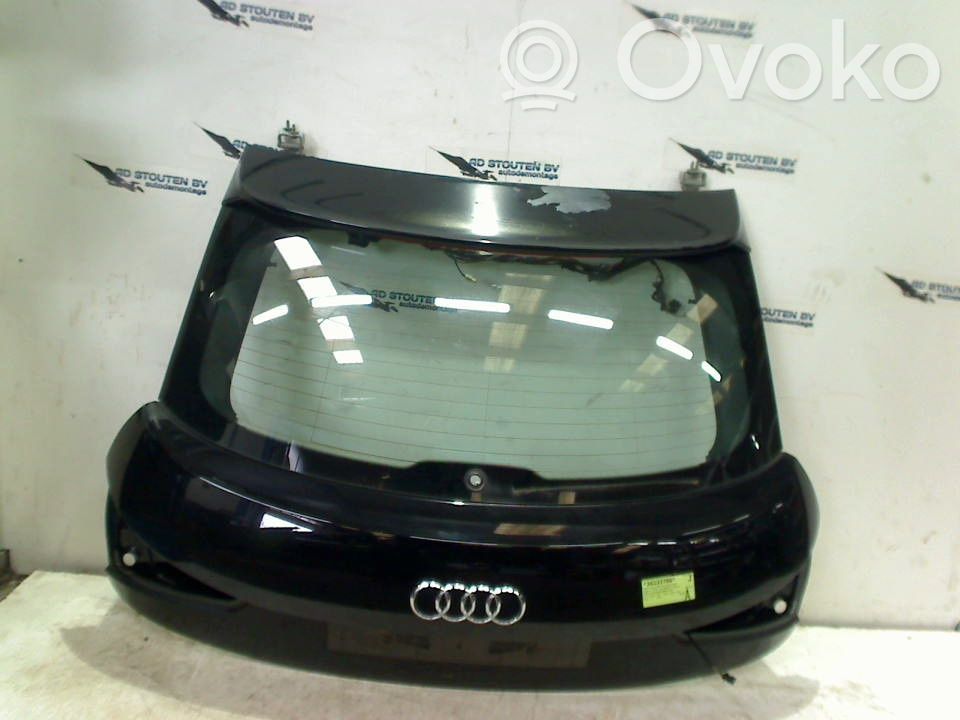 Tailgate/trunk/boot lid