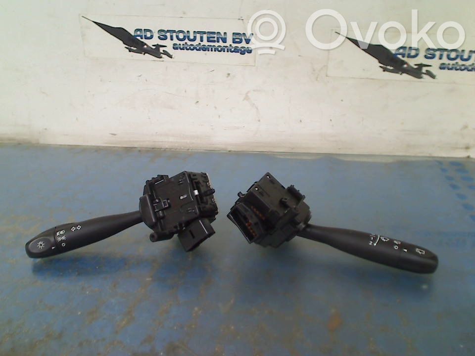Hyundai i10 Boutons / interrupteurs volant 