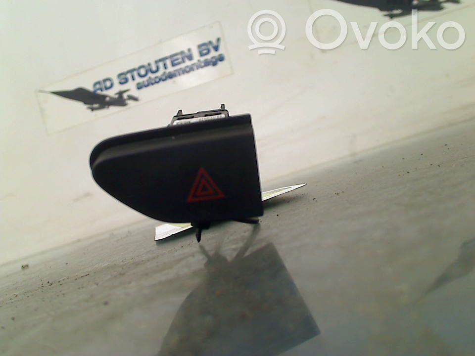 Renault Clio IV Comutator lumini pericol 
