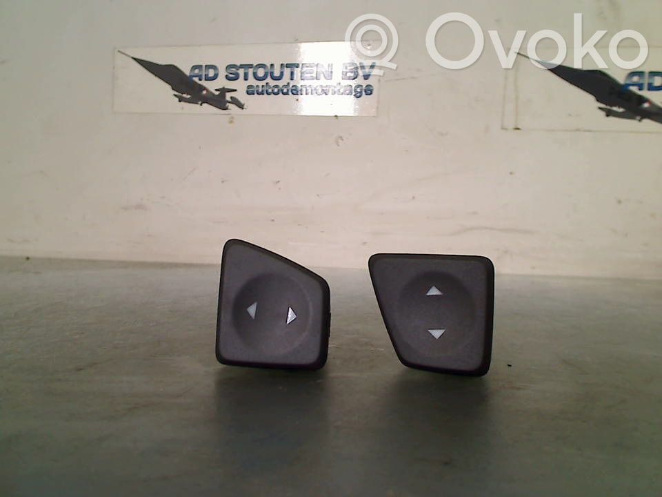 Electric window control switch   E3049900,E30499,E3049900,E30499,E3049900