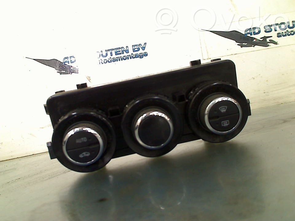 Opel Adam Climate control unit 