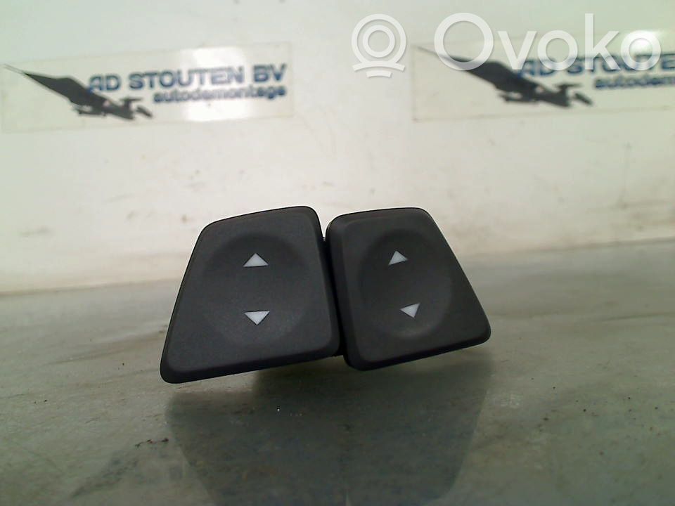 Fiat 500 Electric window control switch 