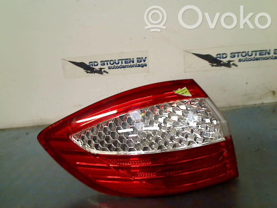 Ford Mondeo MK IV Lampa tylna 