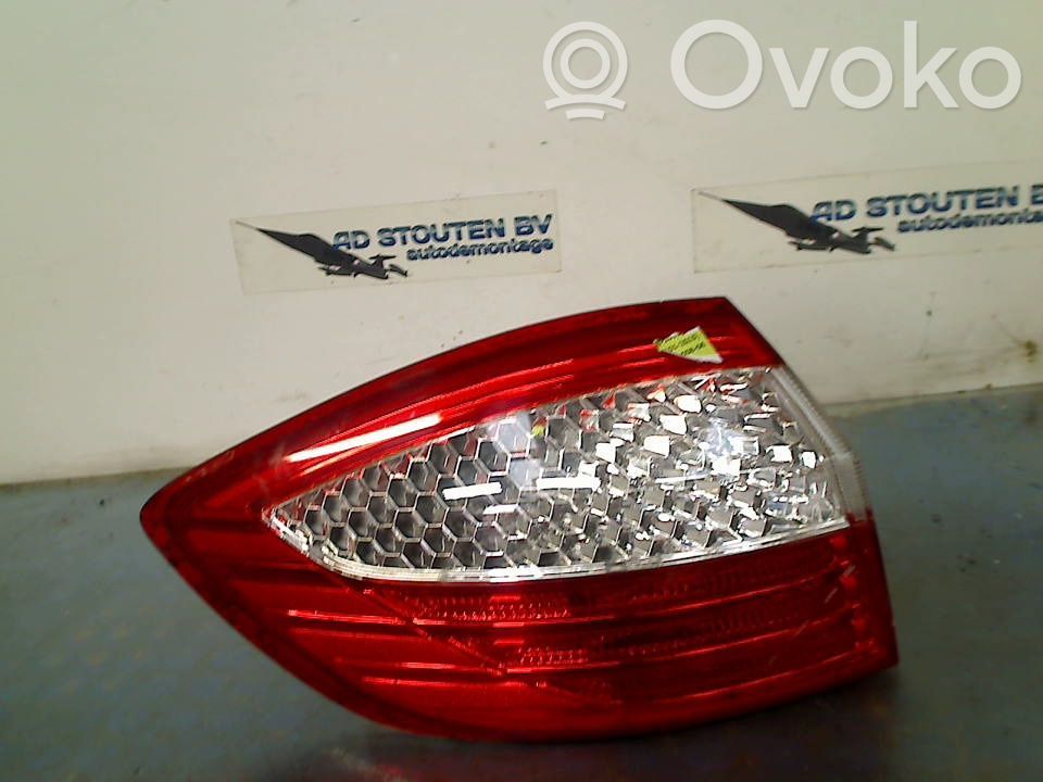 Ford Mondeo MK IV Luci posteriori