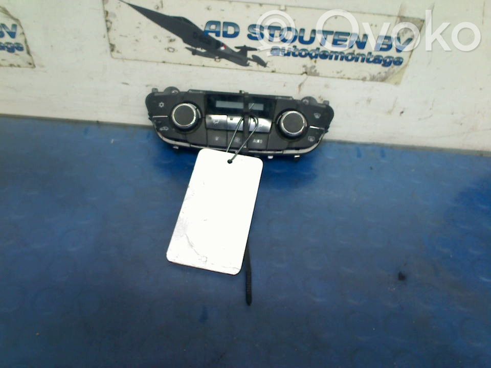 Opel Insignia A Ilmastoinnin ohjainlaite 