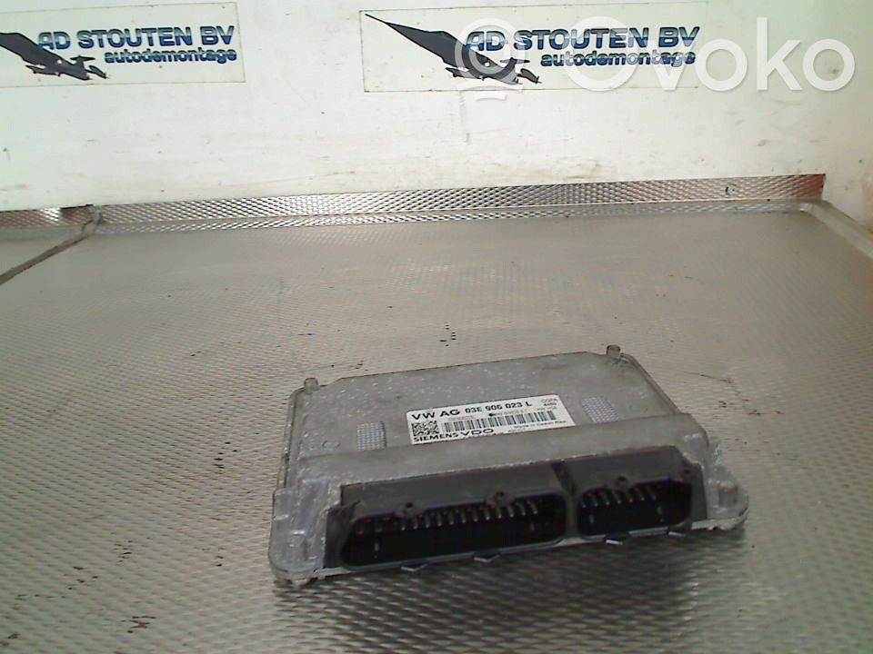 Volkswagen Polo V 6R Moottorin ohjainlaite/moduuli 