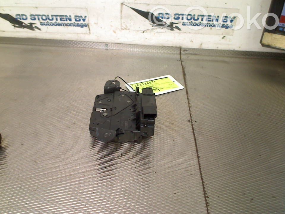 BMW 2 F46 Tailgate/trunk/boot lock/catch/latch 