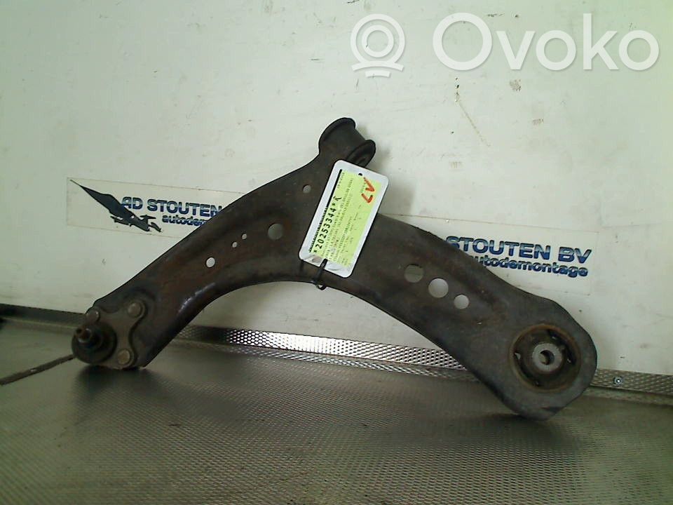 Seat Leon (5F) Wahacz przedni 