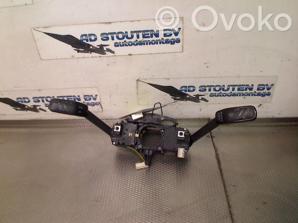 Seat Leon (5F) Butoane/comutatoare pe volan