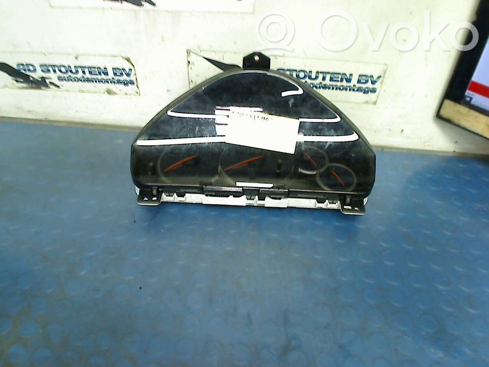 Mitsubishi Grandis Geschwindigkeitsmesser Cockpit 