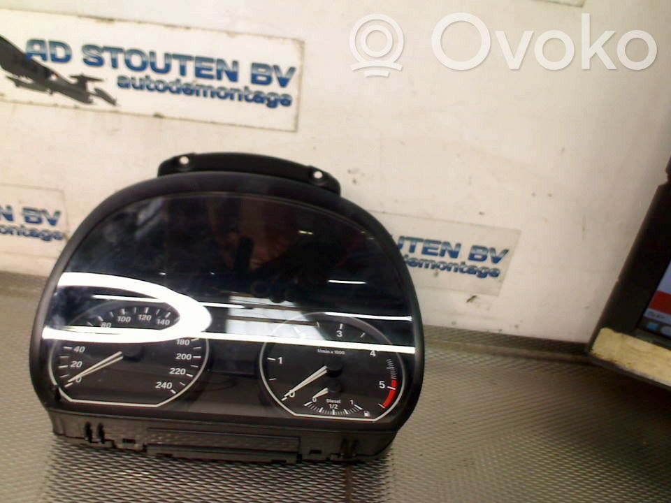 BMW 1 E81 E87 Spidometrs (instrumentu panelī)