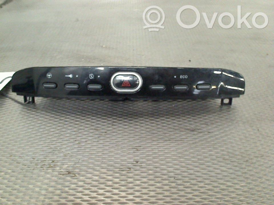 Fiat Punto (199) Interruttore luci di emergenza 
