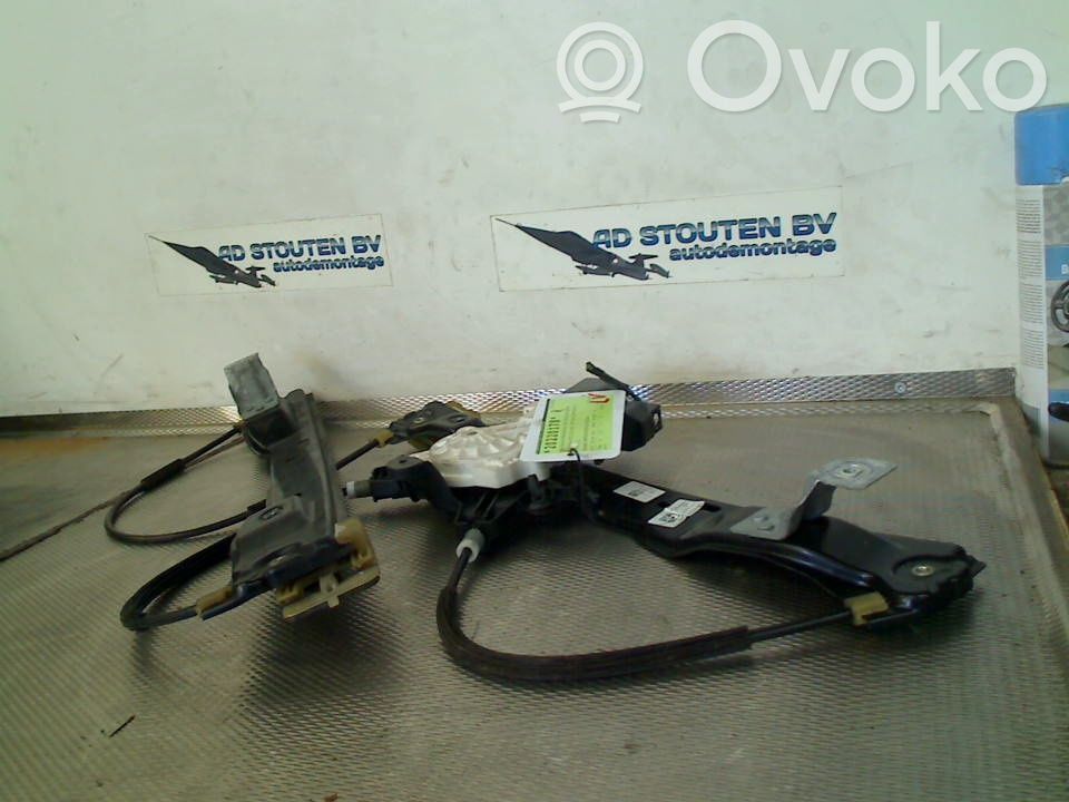 Ford Focus Macara geam față fără motor 