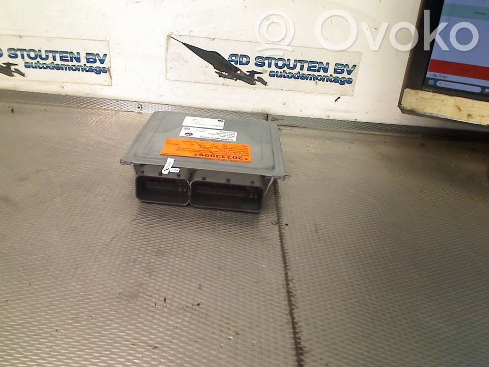 BMW 3 E92 E93 Engine control unit/module 