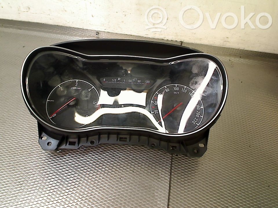Opel Corsa E Vitezometru (grup de instrumente) 