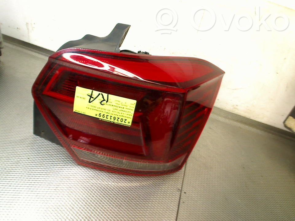Volkswagen Polo VI Luci posteriori 