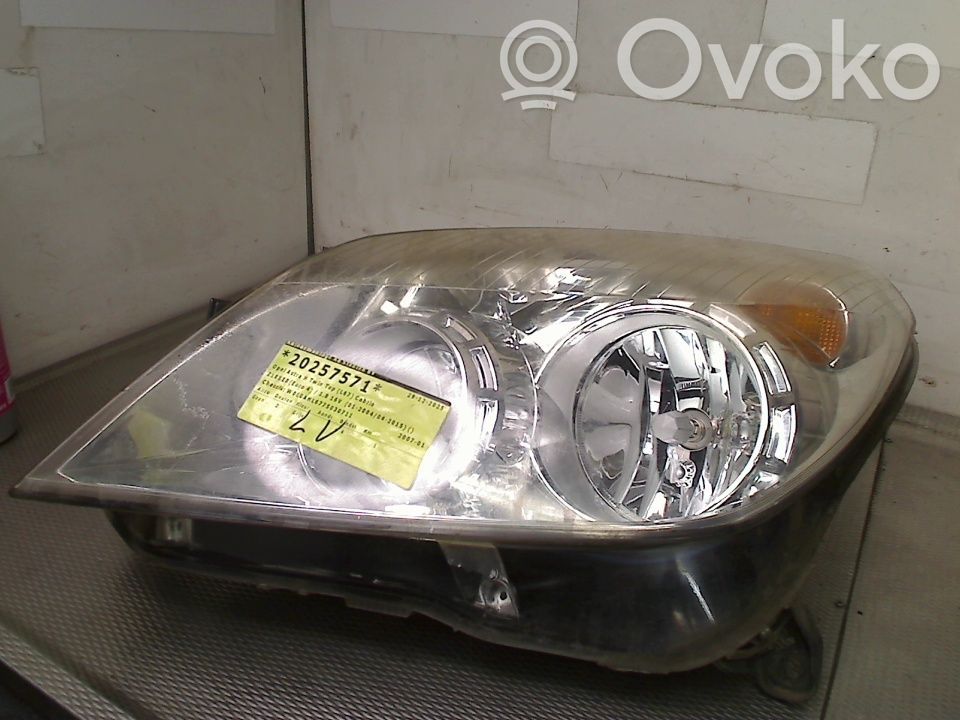Opel Astra H Lampa przednia 