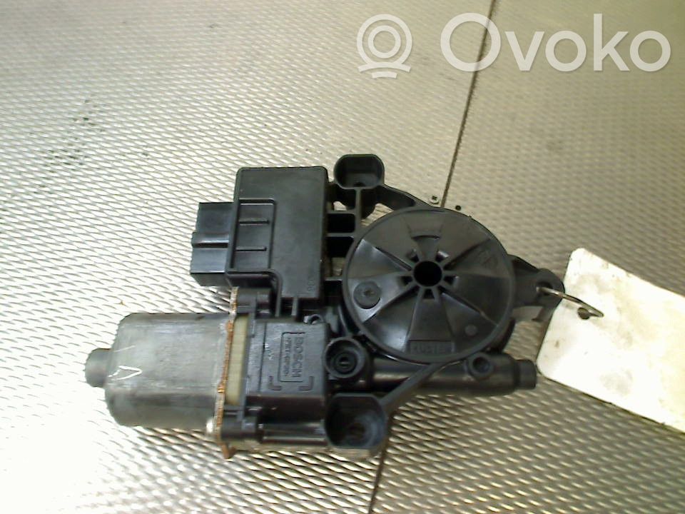 Skoda Fabia Mk3 (NJ) Motor macara geam ușă spate 