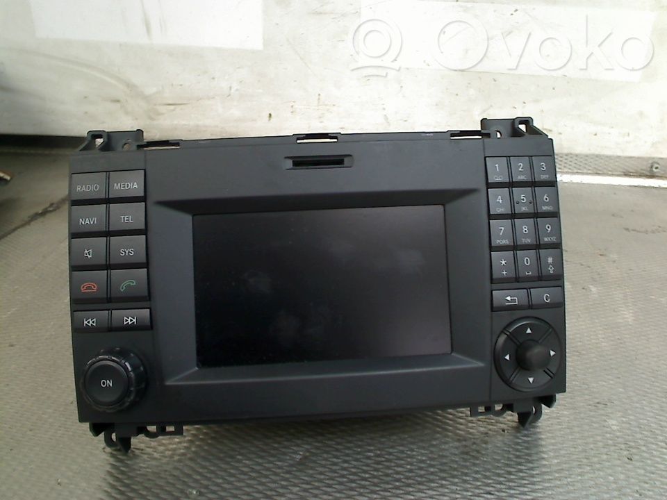 Volkswagen Crafter Panel / Radioodtwarzacz CD/DVD/GPS