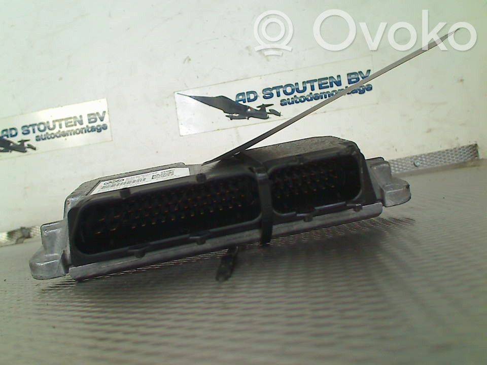 Skoda Fabia Mk2 (5J) Unidad de control/módulo del motor