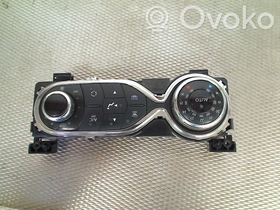 Opel Vivaro Unité de contrôle climatique