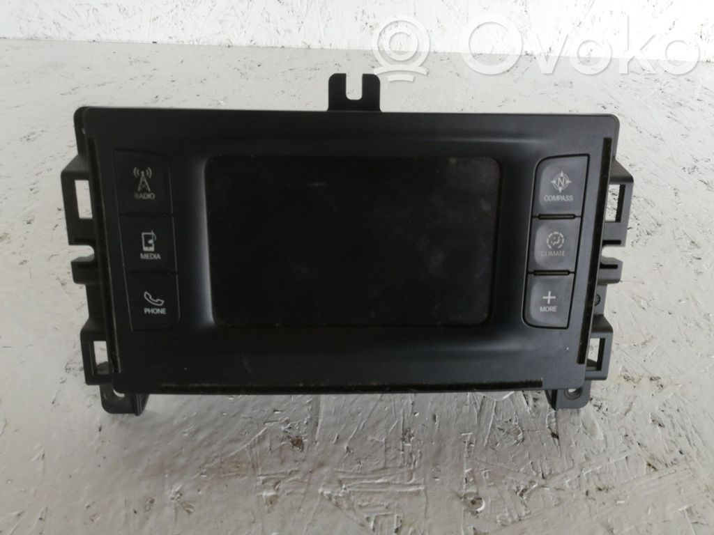 Chrysler Pacifica Radio/CD/DVD/GPS head unit 
