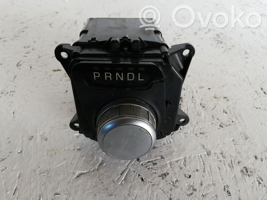 Gear shift switch/knob   68271630AA