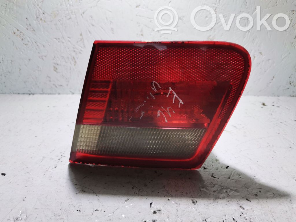 Tailgate rear/tail lights   8368760