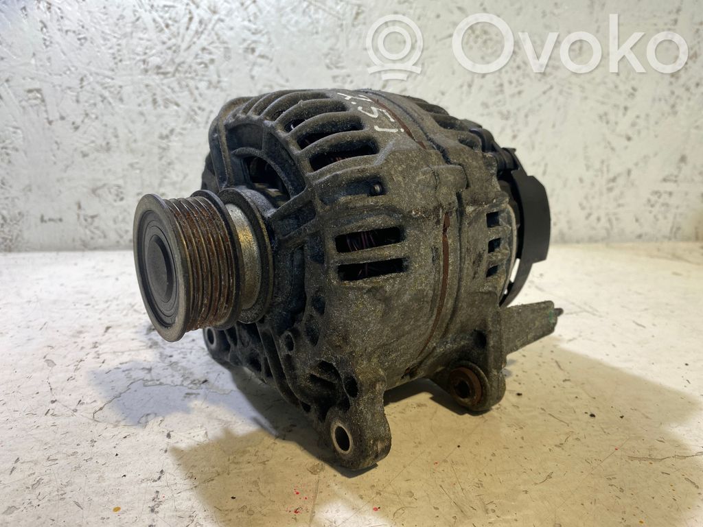 Volkswagen PASSAT B7 Generator/alternator 