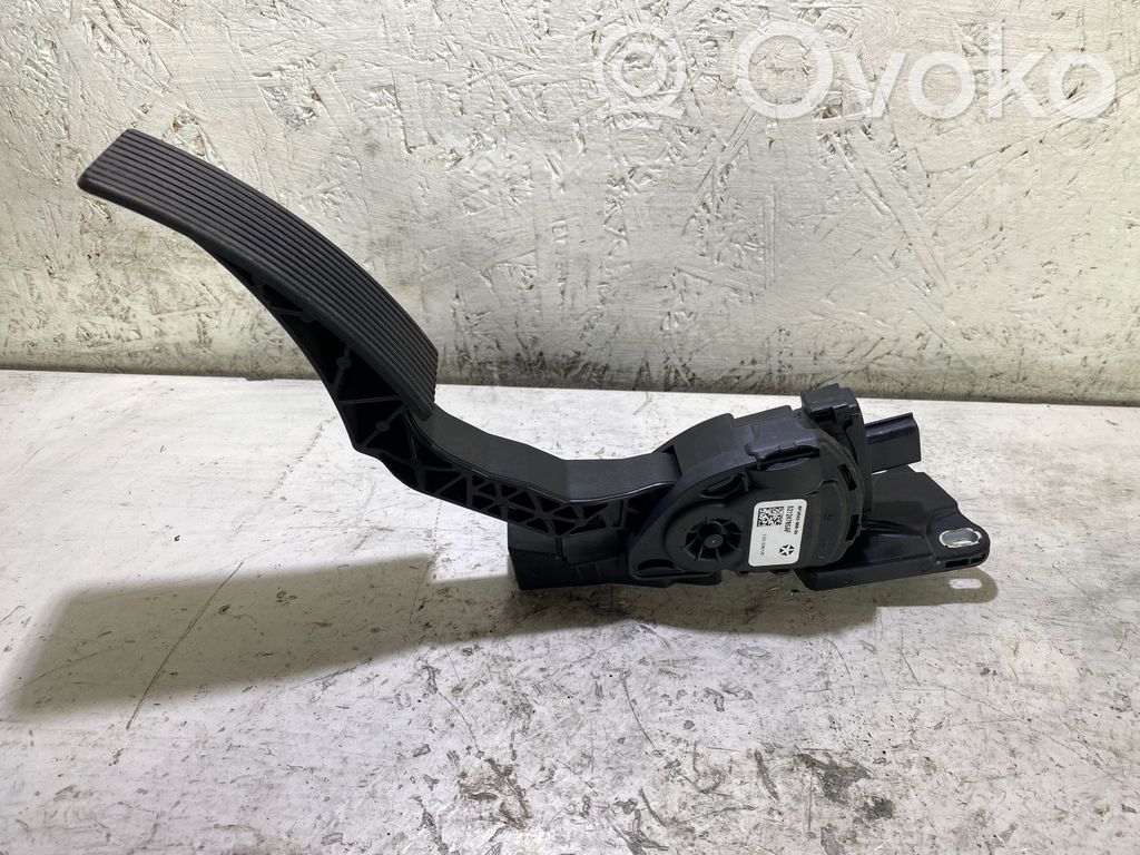 Akceleratoriaus pedalas   52124785AF,6PV93396600