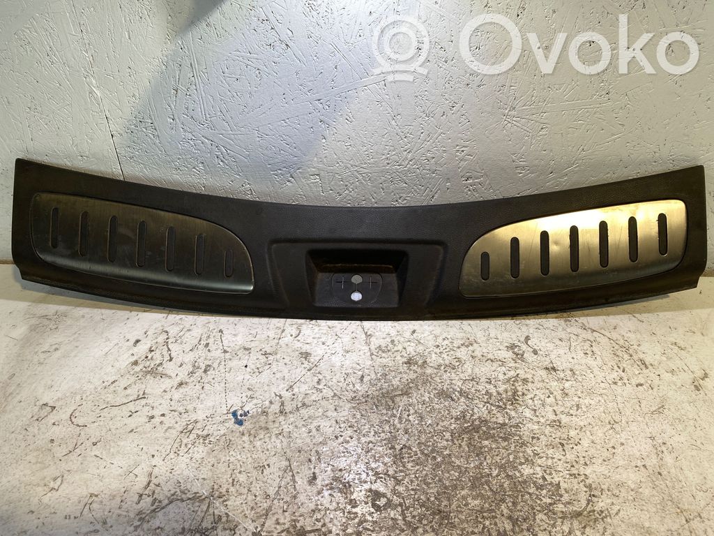 Dodge Durango Osłona pasa bagażnika 