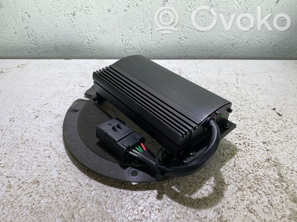 Dodge Challenger Amplificator sunet 